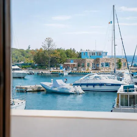 Le Residenze Dei Fiori Διαμέρισμα Porto Ottiolu